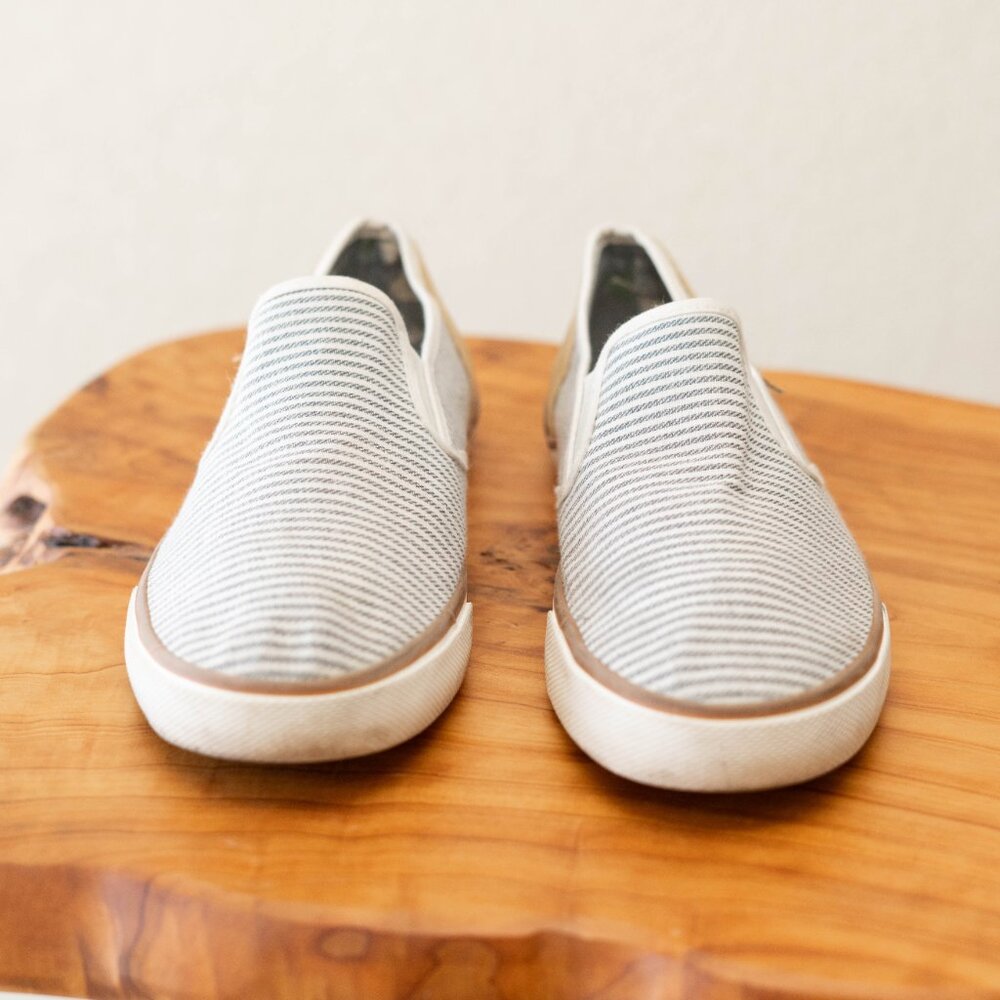 Tommy Bahama Womens 10 Striped Slip On Boat Sneakers Coastal Casual - Picture 2 of 7